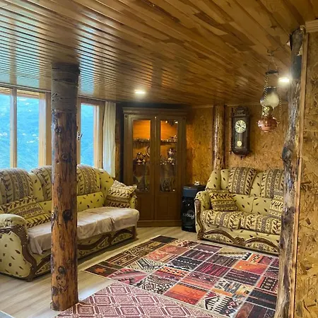 Dağ evi Cambasi Dag Evi *
